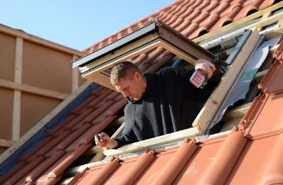 Pose de fenêtres de toit Velux à Vieure